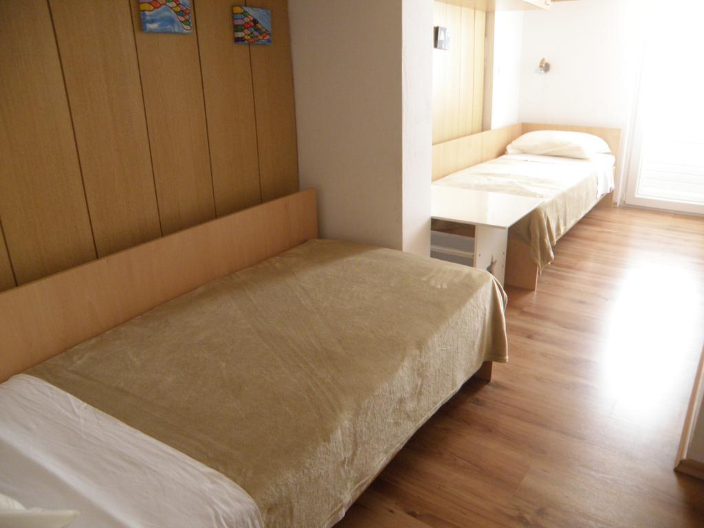 Apartment Amalija Primosten Ngoại thất bức ảnh